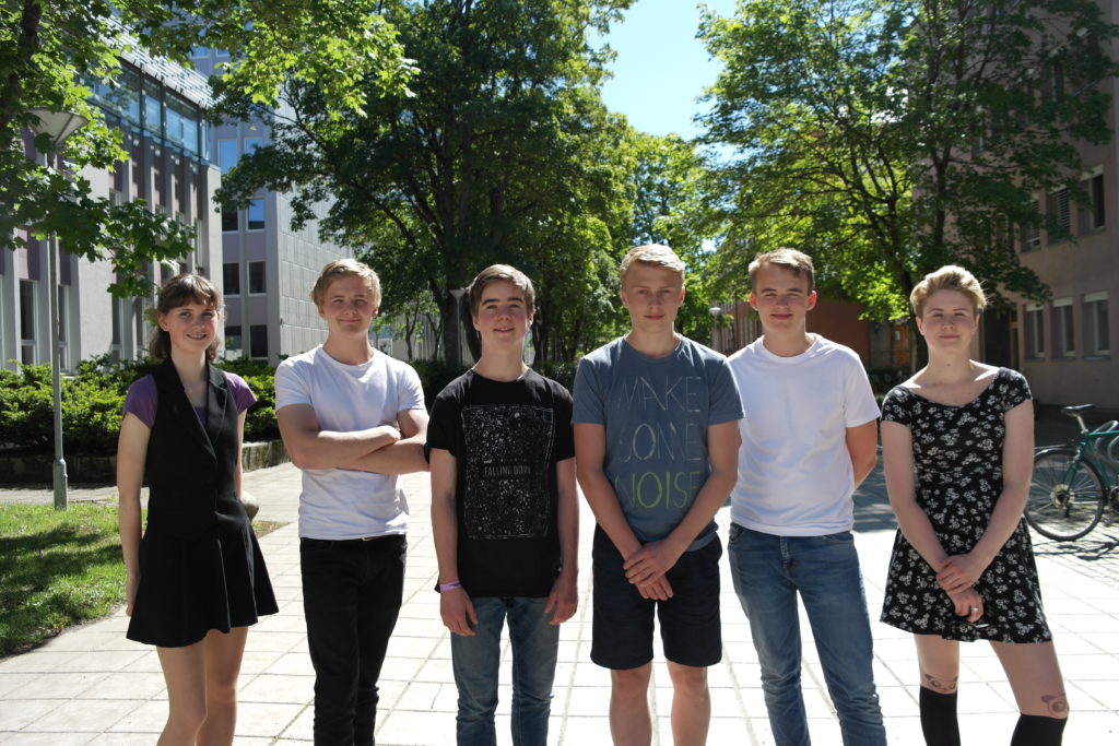 Fra venstre: Martine Klock Fleten, Sondre Duna Lundemo, Thor Ivar Helgesen, Sigve Lysne, Markus Valås Hagen, Marianne B. Eid. Foto: UngEnergi